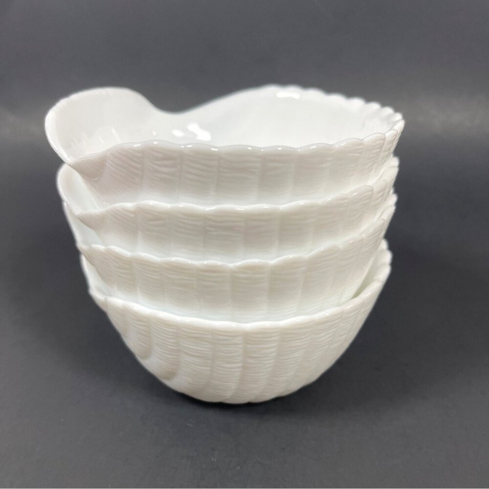 White Milk Glass Seashell Bowl Scallop Clam Shell Dessert 4 Pc Lot Set Vintage - Picture 4 of 10